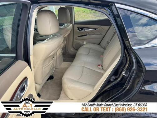 2011 INFINITI M37x Base