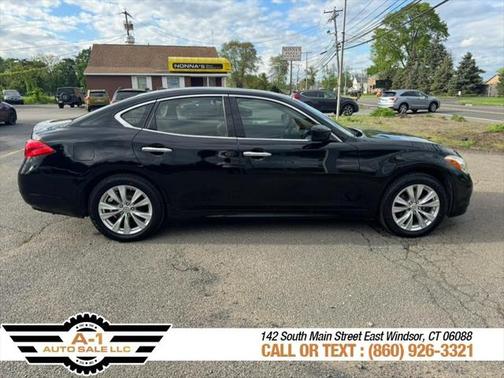 2011 INFINITI M37x Base