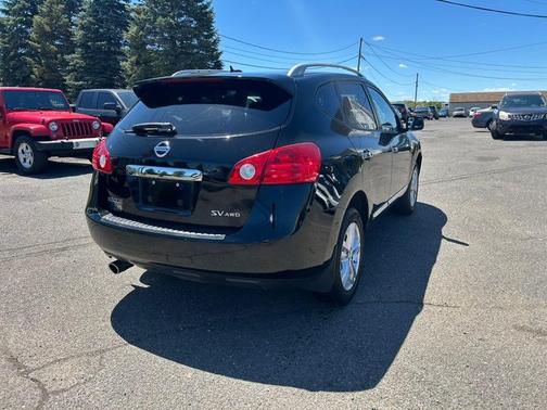 Super Black 2013 Nissan Rogue SV