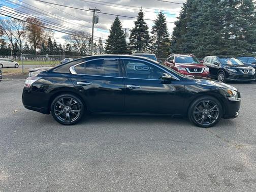 2014 Nissan Maxima SV