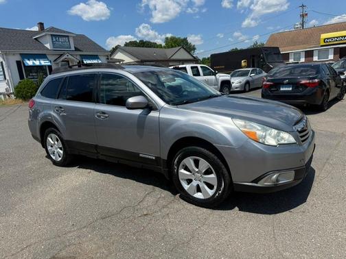 Steel Silver Metallic 2011 Subaru Outback 2.5 i Premium