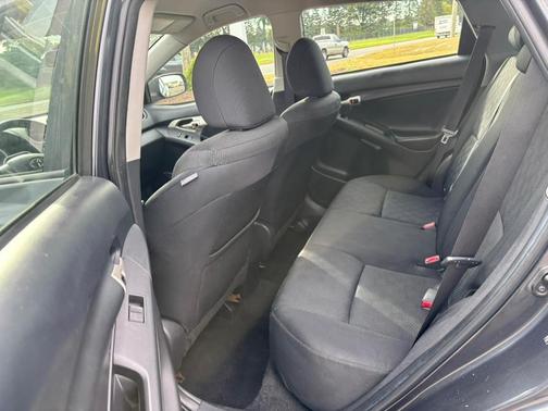 2009 Toyota Matrix Base