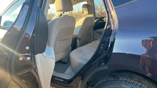 2011 Nissan Rogue SV