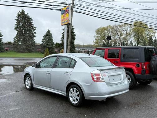 Brilliant Silver 2012 Nissan Sentra 2.0 SR