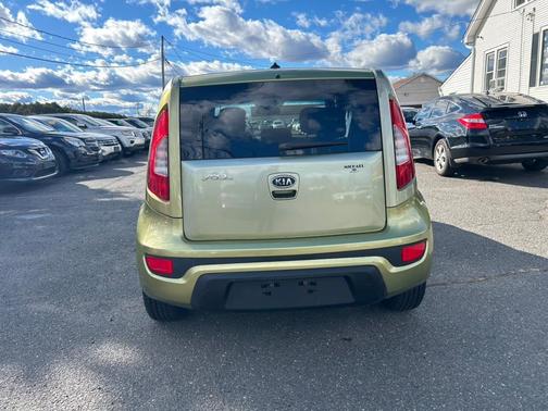 2012 Kia Soul +