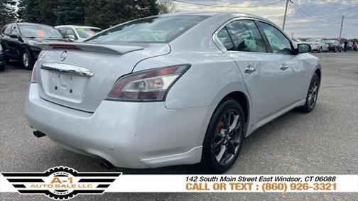 2012 Nissan Maxima S