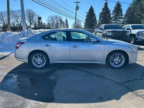 2011 Nissan Maxima SV