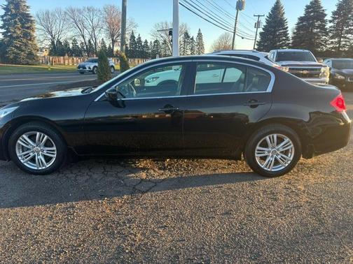 2013 INFINITI G37x Base