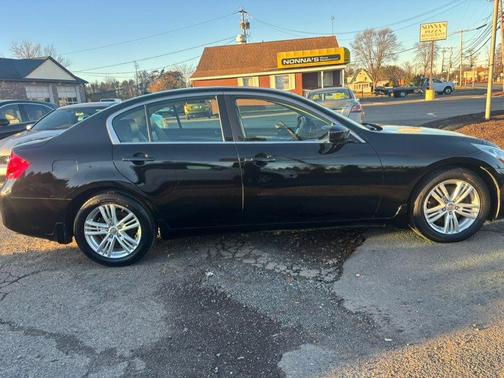 2013 INFINITI G37x Base