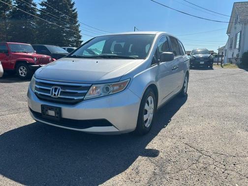 Alabaster Silver Metallic 2012 Honda Odyssey LX