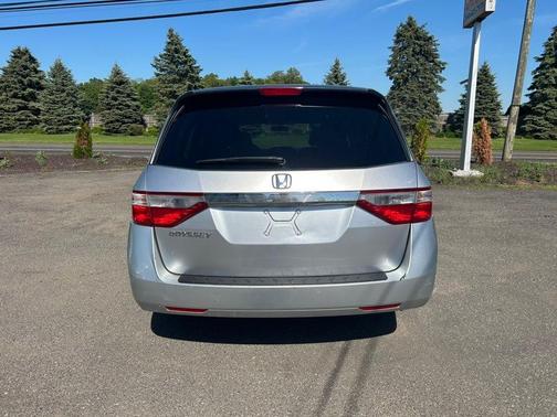 Alabaster Silver Metallic 2012 Honda Odyssey LX
