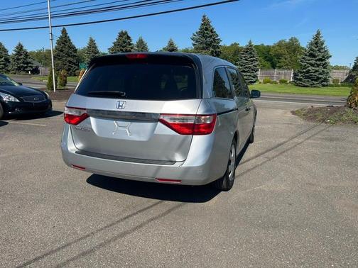 Alabaster Silver Metallic 2012 Honda Odyssey LX