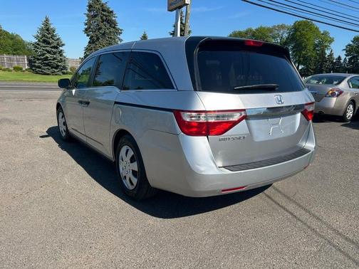 Alabaster Silver Metallic 2012 Honda Odyssey LX