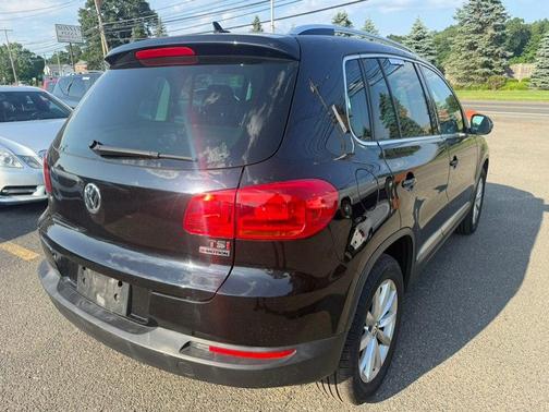 Deep Black Pearl 2017 Volkswagen Tiguan 2.0T Wolfsburg Edition