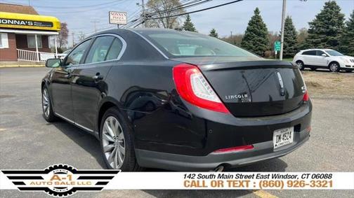 2014 Lincoln MKS Base