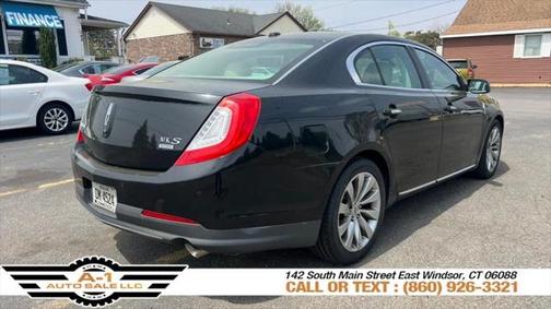 2014 Lincoln MKS Base