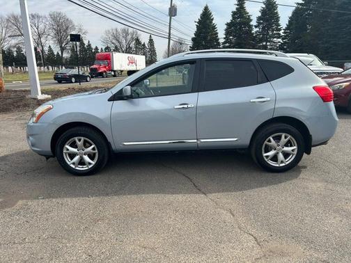 2011 Nissan Rogue SV
