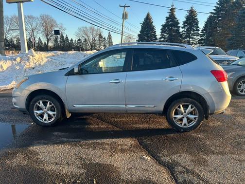 2011 Nissan Rogue SV