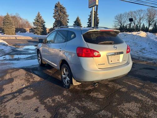 2011 Nissan Rogue SV