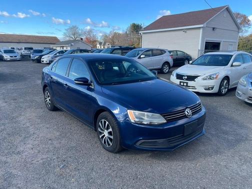 Tempest Blue Metallic 2014 Volkswagen Jetta Auto SE w/Connectivity