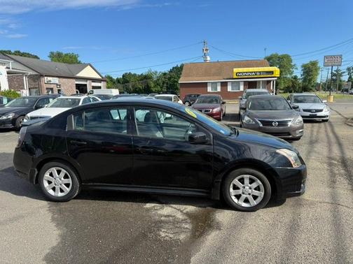 Super Black 2012 Nissan Sentra 2.0 SR