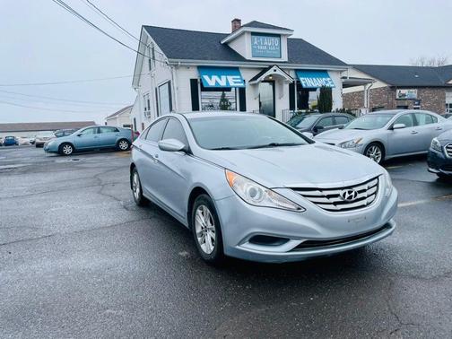 Radiant Silver Metallic 2013 Hyundai SONATA GLS