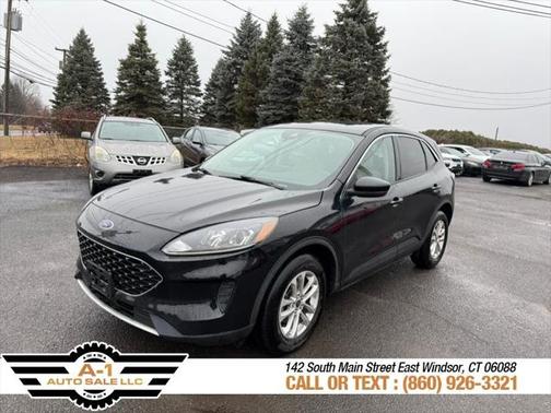 2020 Ford Escape SE