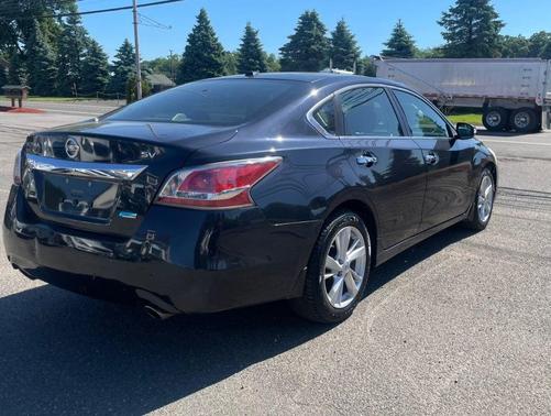 Super Black 2014 Nissan Altima 2.5 SV