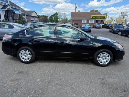 Super Black 2009 Nissan Altima 2.5 S