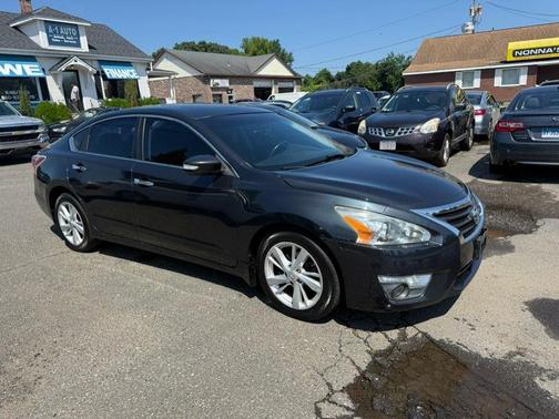 Blue 2014 Nissan Altima 2.5 S