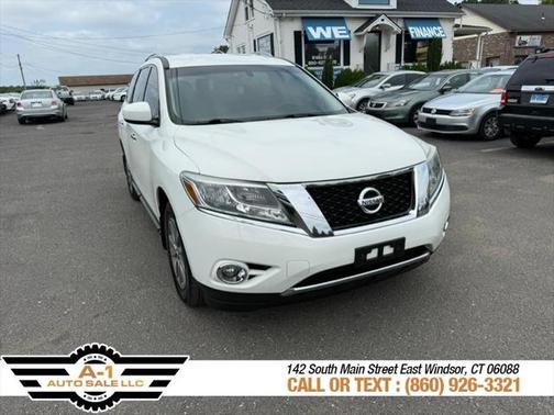 2015 Nissan Pathfinder SV