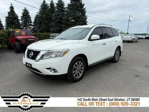 2015 Nissan Pathfinder SV