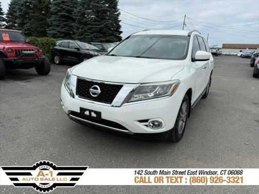 2015 Nissan Pathfinder SV