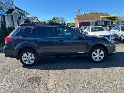 Graphite Grey Metallic 2012 Subaru Outback 2.5i Premium
