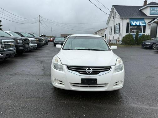 Winter Frost Pearl 2010 Nissan Altima 2.5 SL