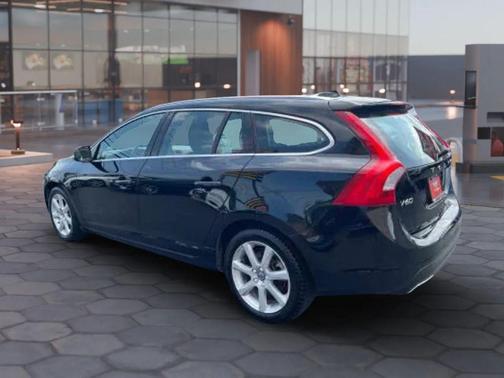 2017 Volvo V60 T5 Premier