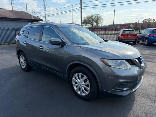 Gun Metallic 2016 Nissan Rogue S