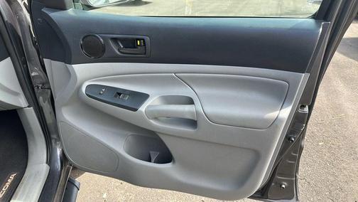 2013 Toyota Tacoma Base