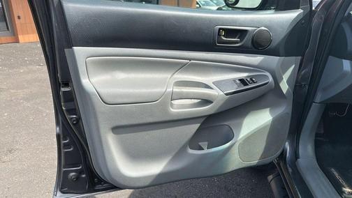 2013 Toyota Tacoma Base