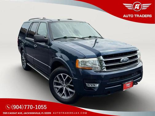 Gray 2017 Ford Expedition XLT