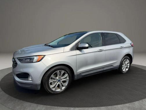 Ingot Silver Metallic 2019 Ford Edge Titanium
