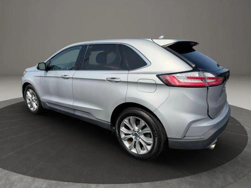 Ingot Silver Metallic 2019 Ford Edge Titanium