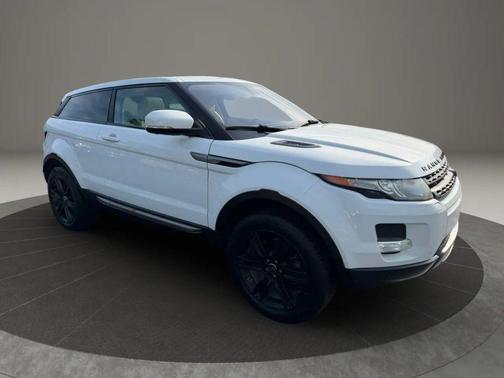White 2013 Land Rover Range Rover Evoque Pure Plus