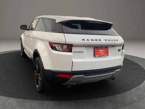 White 2013 Land Rover Range Rover Evoque Pure Plus
