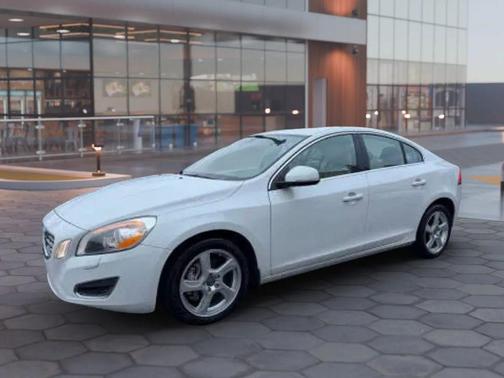 Ice White 2012 Volvo S60 T5
