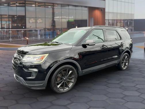 Shadow Black 2018 Ford Explorer XLT