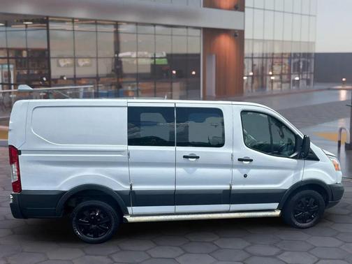 Oxford White 2017 Ford Transit-250 Base
