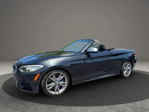 Black Sapphire Metallic 2016 BMW M2 Base