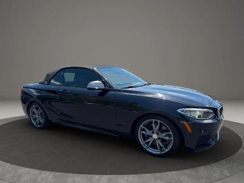 Black Sapphire Metallic 2016 BMW M2 Base