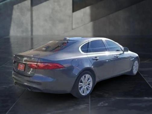 2017 Jaguar XF 35t Premium